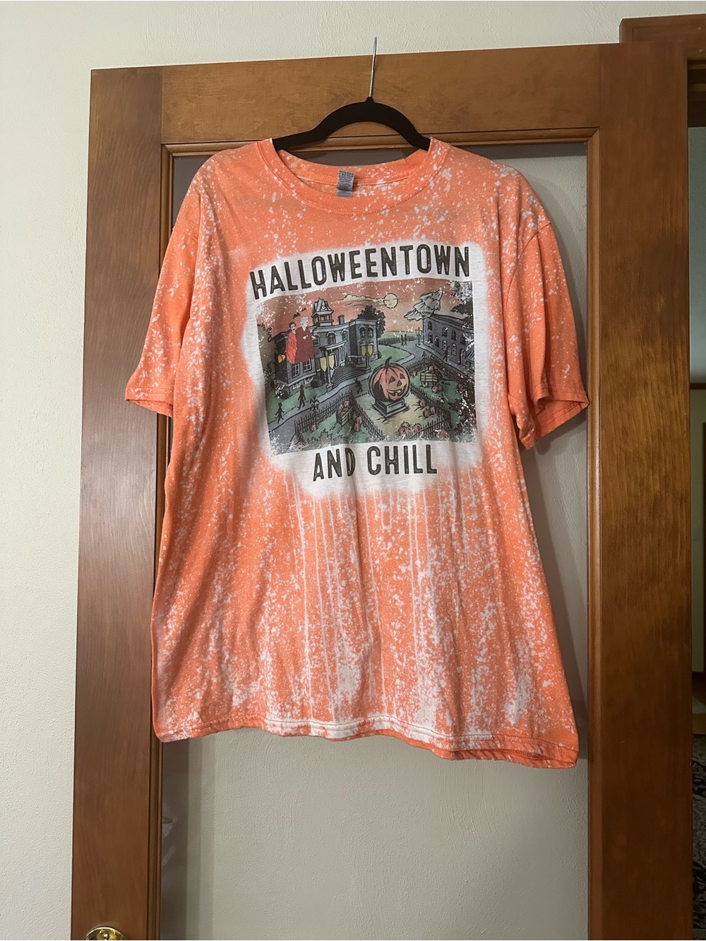 Gildan Orange Bleach-Effect Halloweentown 'And Chill' Graphic Tee